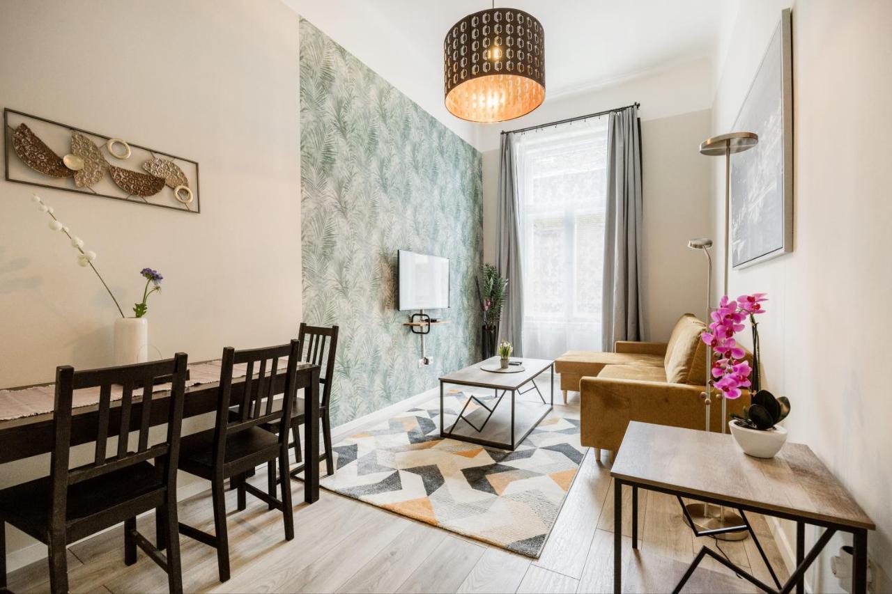 O Street 3 Bedroom Stylish Apartment Budapest Ngoại thất bức ảnh